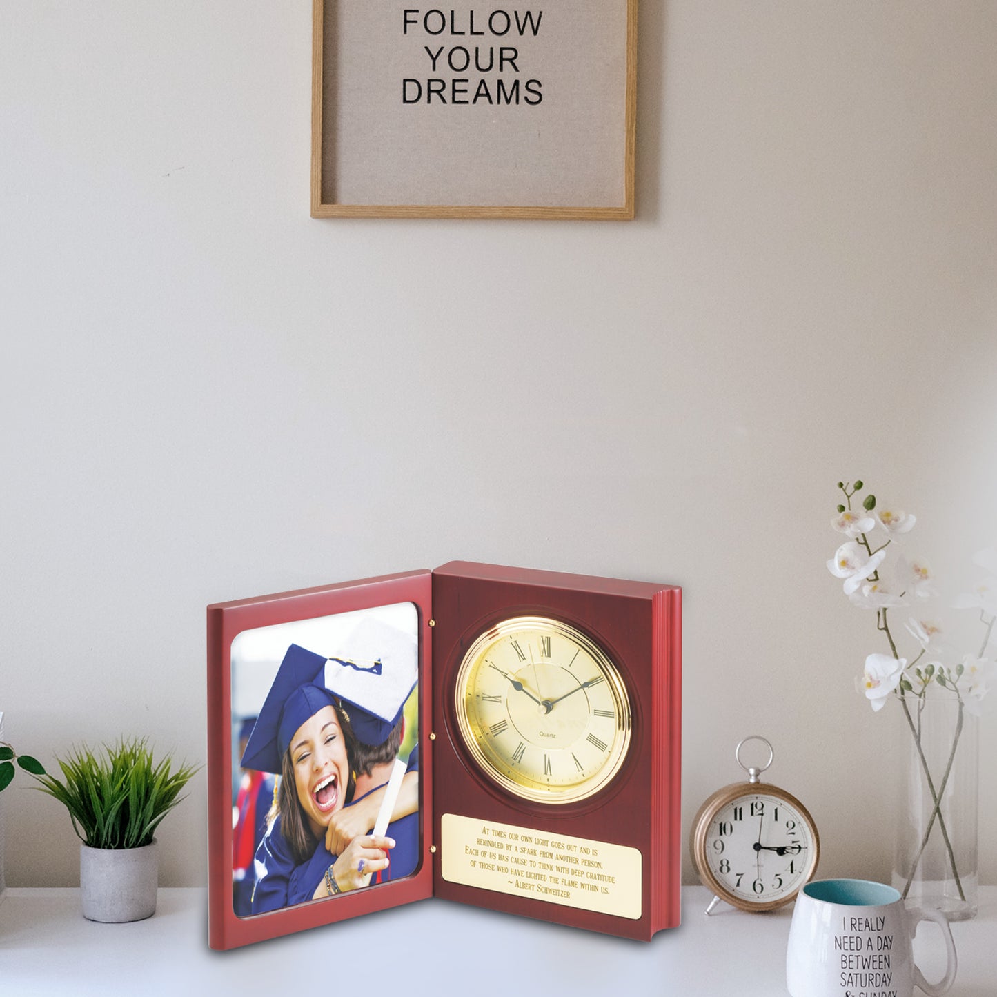 Customize MDF Memento with Personal Photo & Watch For Corporate Gifting