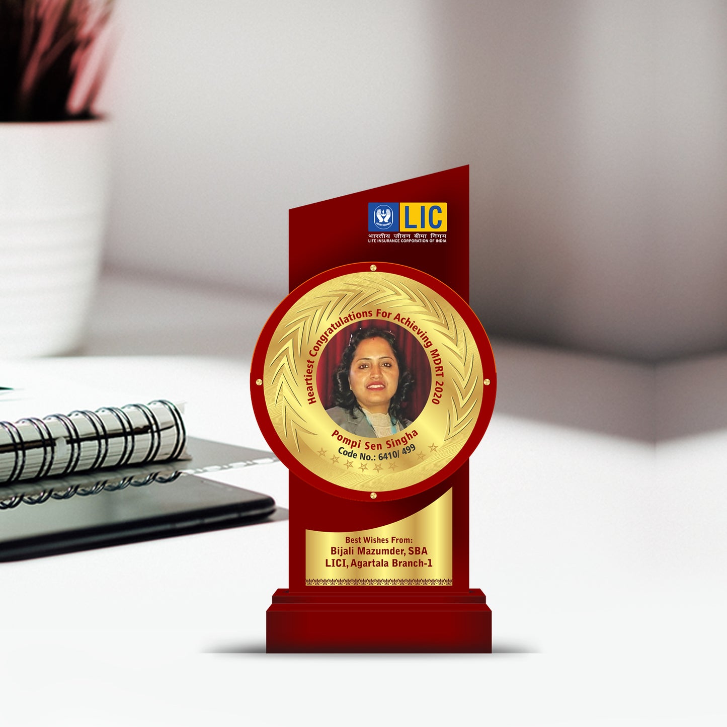 Customized MDF Trophy with Matter Printed On 24K Gold Plated Foil For Corporate Gifting