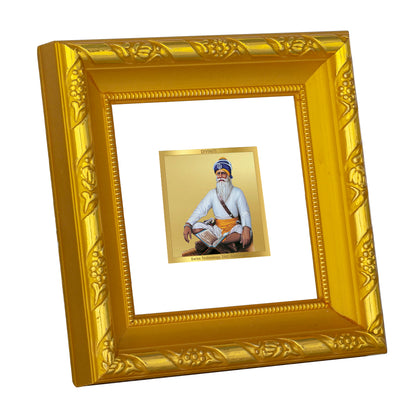 DIVINITI 24K Gold Plated Foil Baba Deep Singh Classic Wooden Photo Frame Idol for Home & Office Wall Decor, Puja Room, Table Top, Premium Gifts | DG103S1A (10x10 CM)