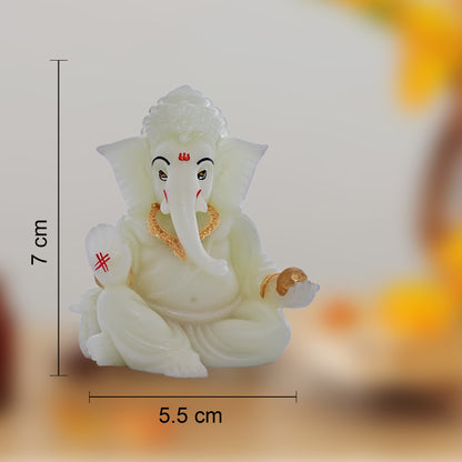 Diviniti Glowing Ganesha Idol for Car Dashboard Office Desk Puja Room Ganpati Idol for Home Decor Birthday Festivals Lord Ganesh Statue Figurine Gifting (7x5.5 CM)