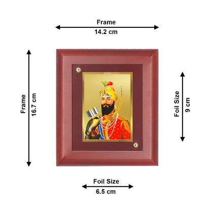 DIVINITI 24K Gold Plated Foil Guru Gobind Singh Wooden Elegant Photo Frame Idol for Home Decor, Table Top, Wall Decor, Gift | MDF Size 1 (16.7x14.2 CM)