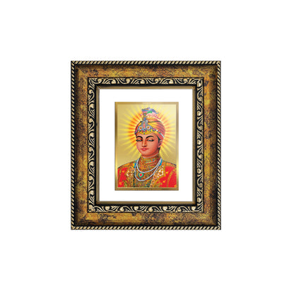 DIVINITI 24K Gold Plated Foil Guru Harkrishan Wall Photo Frame, Table Decor for Home & Office Decor Gift Items DG 113 Size 1 (17.7x15.9 CM)