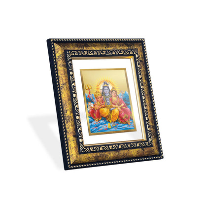 DIVINITI 24K Gold Plated Lord Shiv Parivar Wooden Elegant Photo Frame Idol for Wall Hanging, Workshop, Table Top, Home Decor, Luxury Gift | DG113 Size 2 (22.6x18.4 CM)