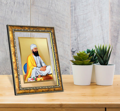 DIVINITI 24K Gold Plated Guru Tegh Bahadur Ji Wall Photo Frame for Home Decor, Wall Hanging, Table Top, Puja Room & Gift DG113S3 (27.6X35.4 CM)