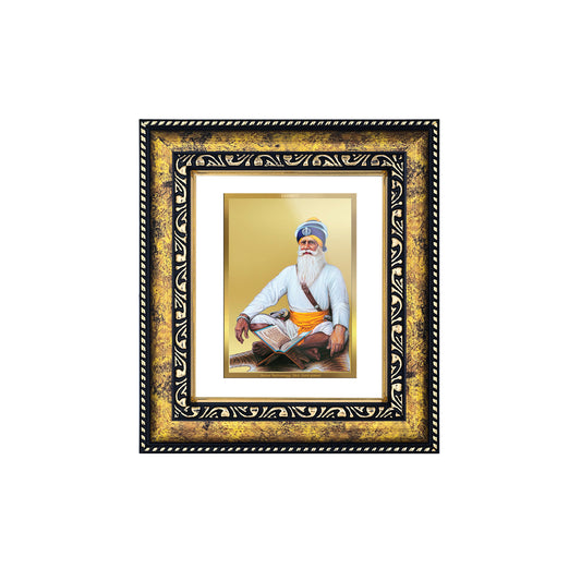 DIVINITI 24K Gold Plated Foil Baba Deep Singh Photo Frame for Home Decor, Puja Room, Table Top, Wall Hanging, Workshop, Gift|DG113 Size 2 (22.6x18.4 CM)