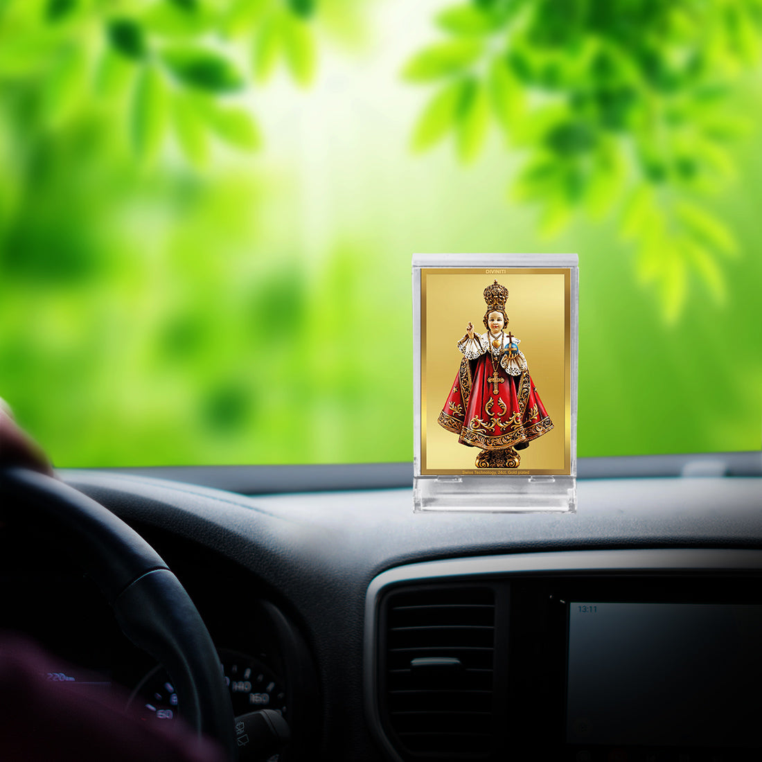 Diviniti 24K Gold Plated Infant Jesus Frame For Car Dashboard, Home Decor Showpiece, Gift (11 x 6.8 CM)