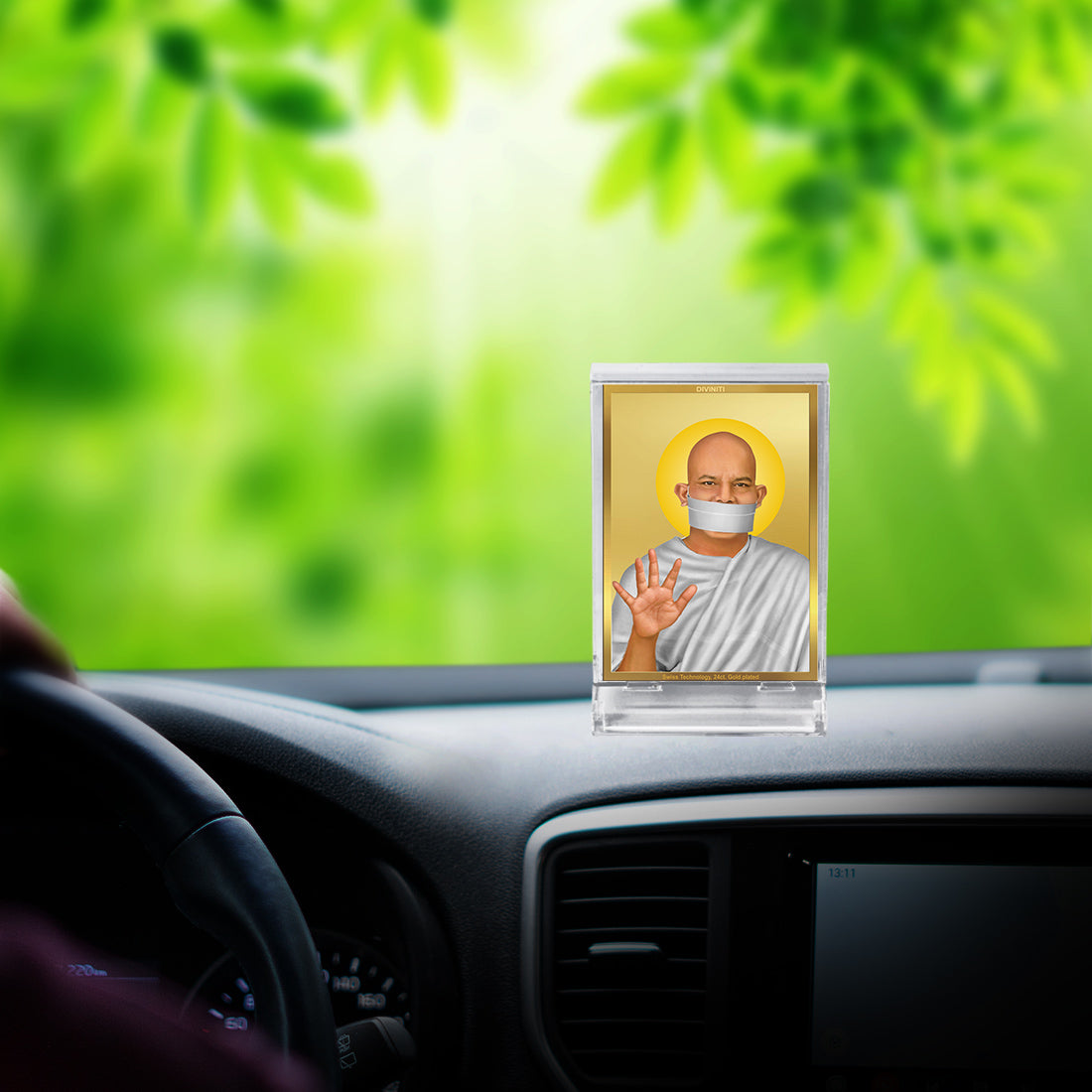 Diviniti 24K Gold Plated Acharya Shri Mahashraman Frame For Car Dashboard, Home Decor, Gift (11 x 6.8 CM)