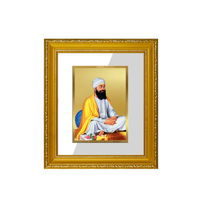 DIVINITI 24K Gold Plated Foil Guru Tegh Bahadur Ji Wall Photo Frame Religious Photo Frame Idol for Home & Office Decor Prayer, Gifts Items DG 101 Size 1 (15.3x14.9 CM)