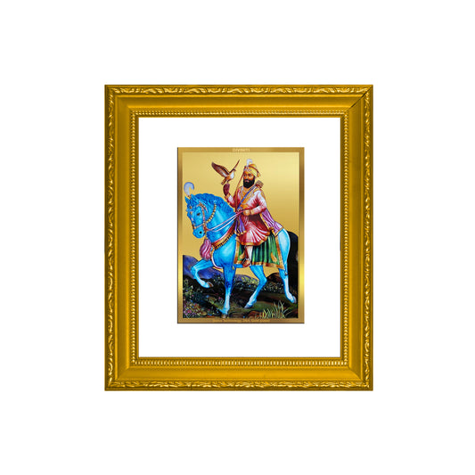 DIVINITI 24K Gold Plated Foil Guru Gobind Singh Wall Photo Frame Religious Photo Frame Idol for Home & Office Decor Gifts Items DG 101 Size 1 (15.3x14.9 CM)