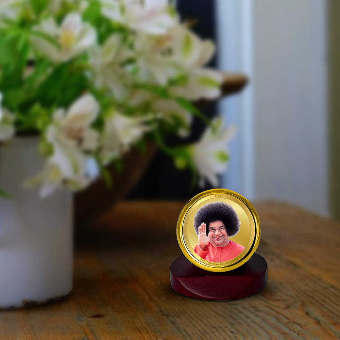 Diviniti 24K Gold Plated Satya Sai Baba Photo Frame for Car Dashboard, Home Decor, Table Top, Puja Room Worship and Festival Gift MCF1CGOLD (5.5x5 CM)