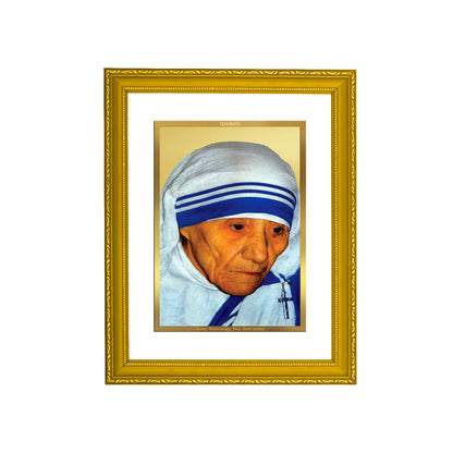 DIVINITI 24K Gold Plated Mother Teresa Wooden Exquisite Photo Frame Idol for Wall Hanging, Table Top, Home Decor, Workshop, Gift Item | DG101 Size 2 (22.6x18.4 CM)