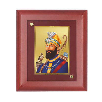 DIVINITI 24K Gold Plated Foil Guru Gobind Singh Wall Photo Frame Idol for Home & Office Decor, Table Top, Gift|MDF Size 1 (16.7x14.2 CM)